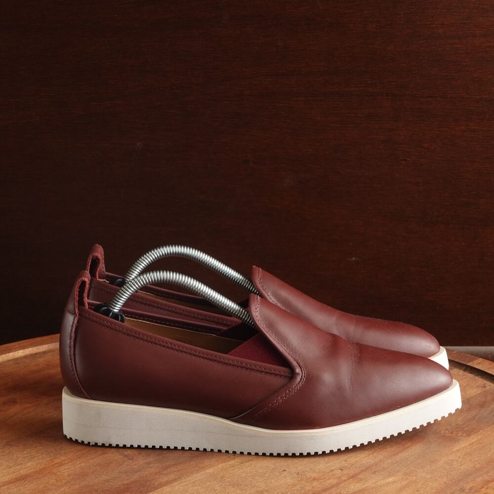 Everlane Shoes Womens SZ 8.5 Burgundy Street Leather Slip On Comfort Preppy Shoe